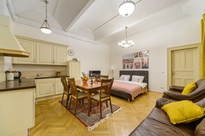 Classic Apartment | Living area