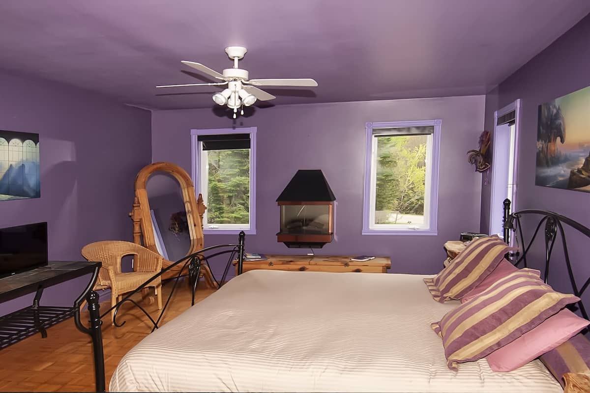 1 bedroom, premium bedding, memory-foam beds, iron/ironing board