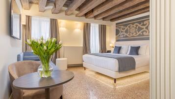 JUNIOR SUITE PARUTA