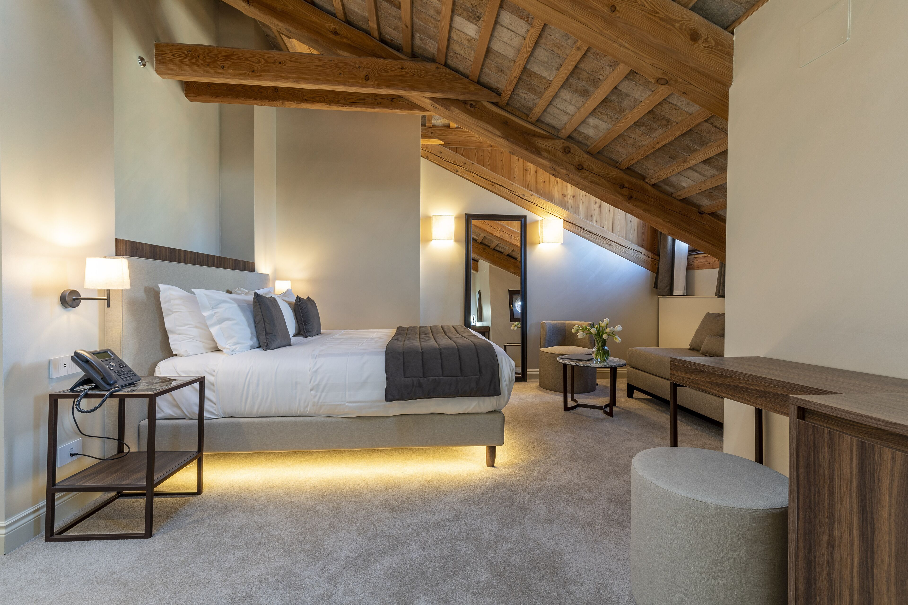 Down duvets, minibar, in-room safe, desk