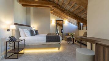 Couette en duvet d'oie, minibar, coffres-forts dans les chambres, bureau
