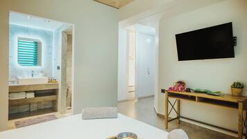 9 bedrooms, down duvets, pillow-top beds, in-room safe