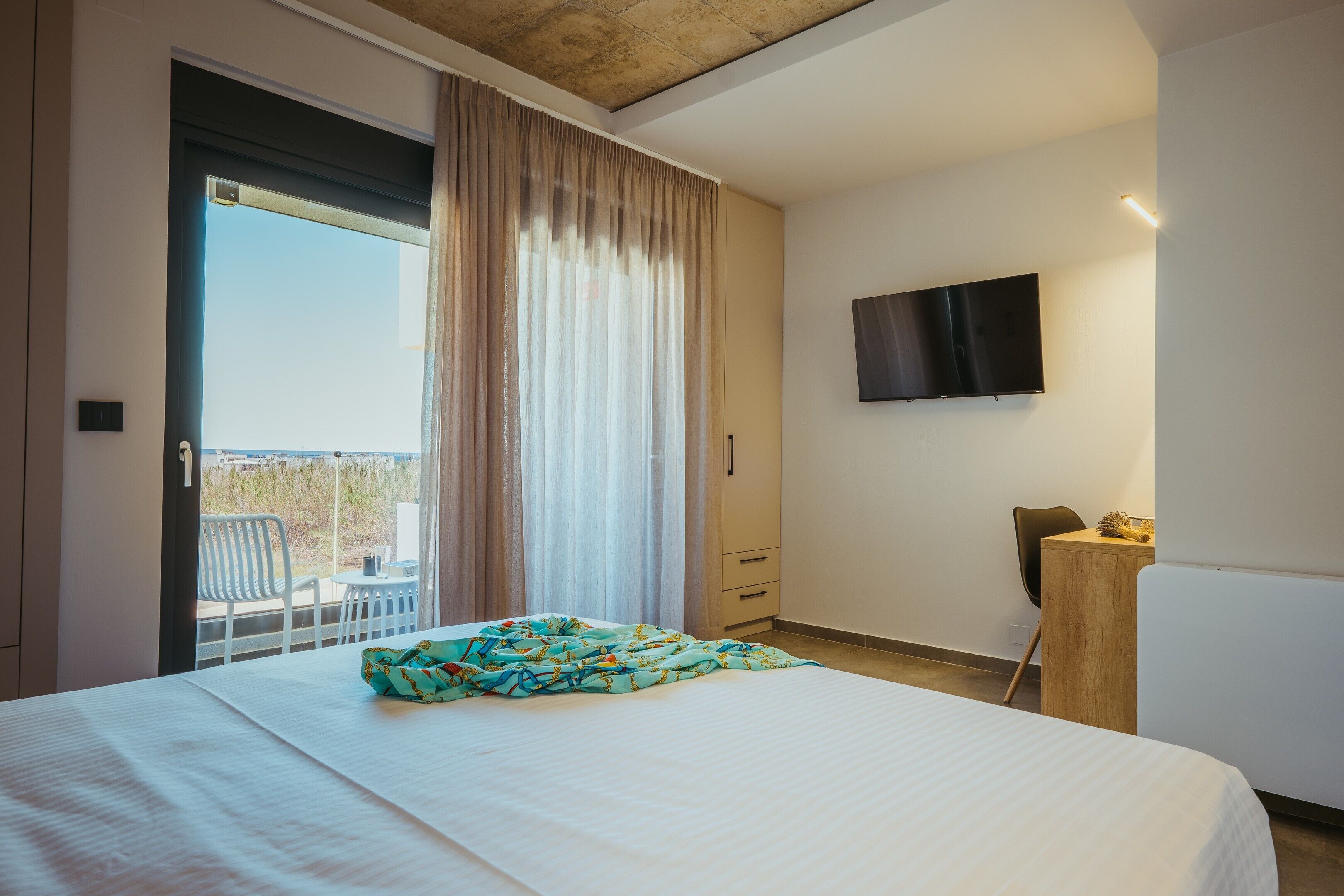 9 bedrooms, down duvets, pillow-top beds, in-room safe