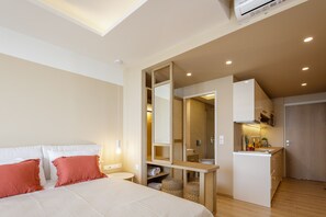 1 bedroom, desk, iron/ironing board, free WiFi