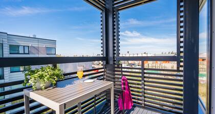 Haraka Apartment With Sunset Balcony