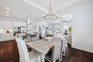 Dining - Naturewalk: Golf Cart, Bikes, Pickleball, 2 Pools! (Santa Rosa Beach)