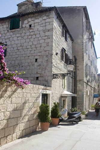 villa in Split old town, near Diocletian palace and promenade, villa Veli Varos