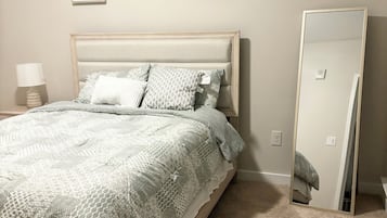 1 bedroom, desk, iron/ironing board, free WiFi