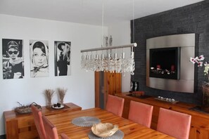 Dining - Health resort Niedenstein - apartment (80sqm) with garden (Niedenstein)