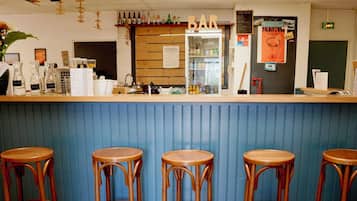 Bar (en la propiedad)