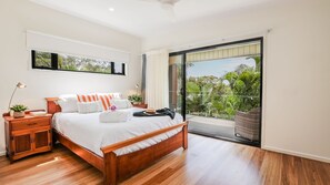 4 bedrooms, WiFi, bed sheets - Starview Agnes Water (Agnes Water)
