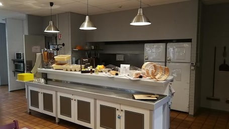 Desayuno completo incluido todos los días