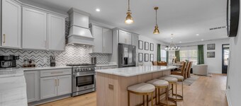 Golf Simulator | Hot Tub | Game Room | Pool Table