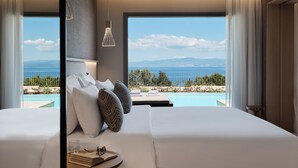 Two Bedroom Panoramic Suite Sea View with Private Pool & Hot Tub | 객실에서 보이는 전망