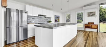 The Entertainer | 5 Bed 5 Bath, 3 Storey Retreat