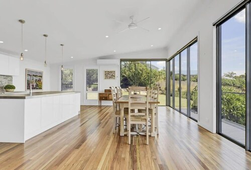 The Entertainer | 5 Bed 5 Bath, 3 Storey Retreat