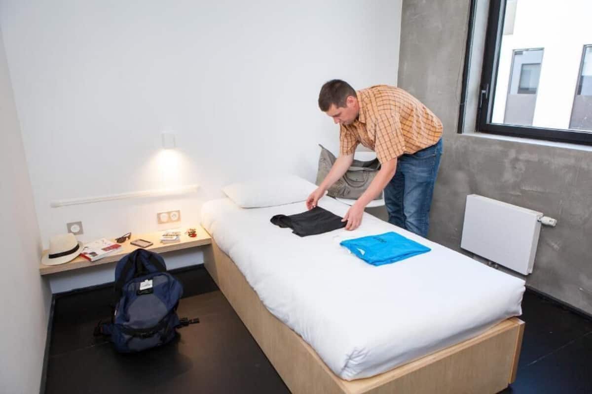 Single Room, Private Bathroom