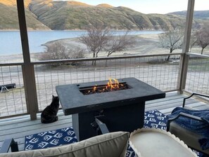 Terrace/patio - Saint Helens on the Snake River. The Sunflower (Huntington)