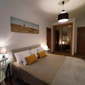 3 chambres, bureau, fer et planche à repasser, Wi-Fi