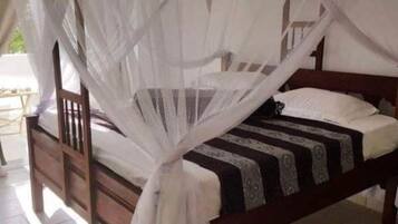 1 bedroom, internet, bed sheets