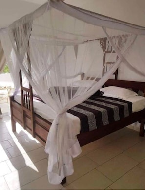 1 bedroom, internet, bed sheets