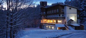 Auberge de Jeunesse HI Chamrousse