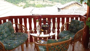 Traditional Villa | 6 bedrooms, free WiFi