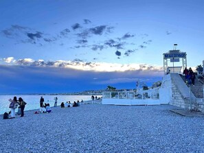 Beach - Auberge de Jeunesse HI Nice - Les Camélias (Nice)
