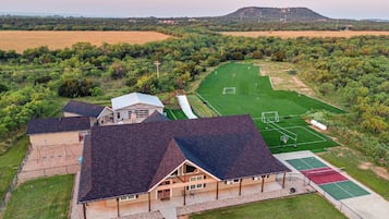 Sportplatz