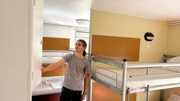 Draps fournis, accÚs pour personnes à mobilité réduite