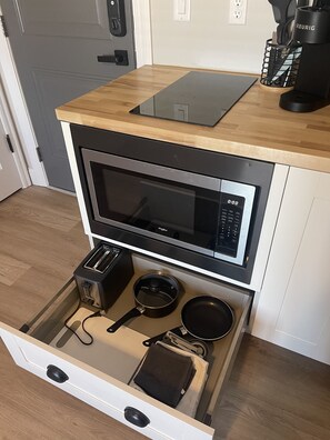 Studio | Free WiFi, bed sheets