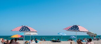 The Beach House NY, a beach block home in Far Rockaway with a vibe