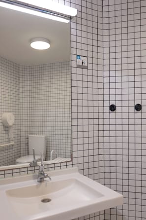 Dusche, Toilettenpapier