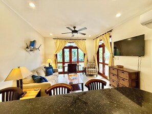 Smart TV - Jaco Beach 2 Bed Room Condo on Beach (Puntarenas Province)