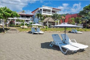 Property grounds - Jaco Beach 2 Bed Room Condo on Beach (Puntarenas Province)