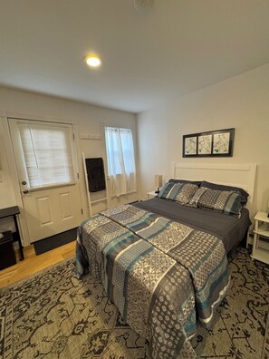 1 bedroom, desk, free WiFi, bed sheets