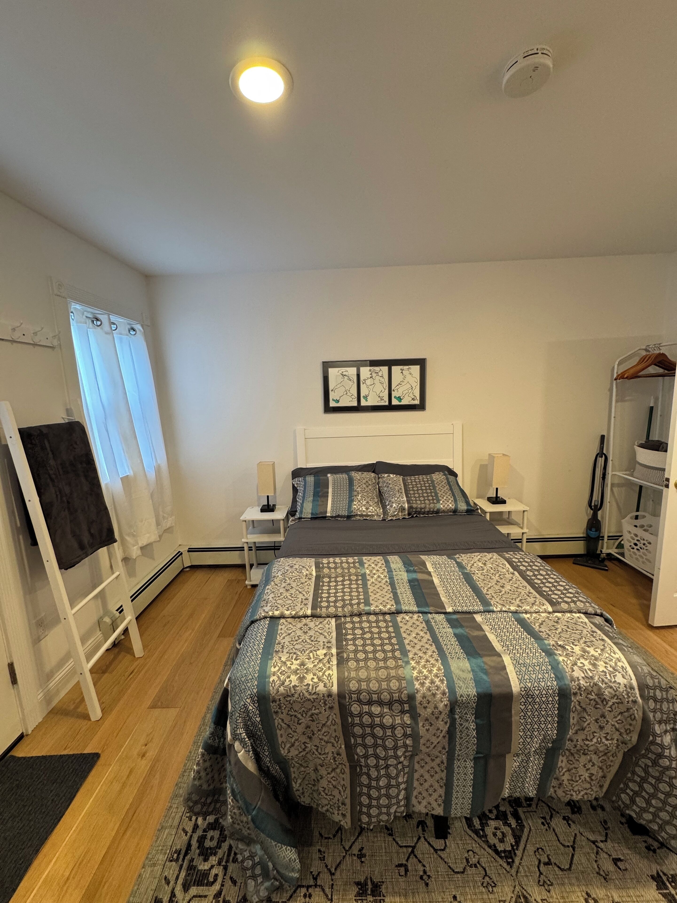 1 bedroom, desk, free WiFi, bed sheets