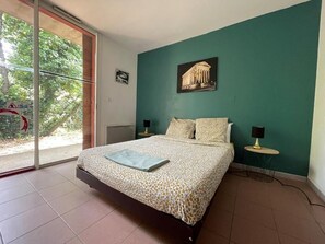 Room - Auberge de Jeunesse HI Nîmes (Nîmes)