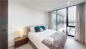 3 bedrooms, free WiFi, bed sheets