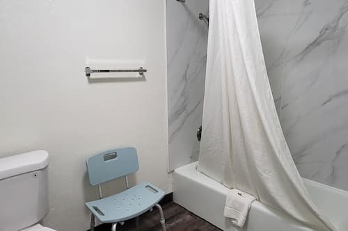 Combinazione doccia/vasca, doccia idromassaggio, asciugacapelli