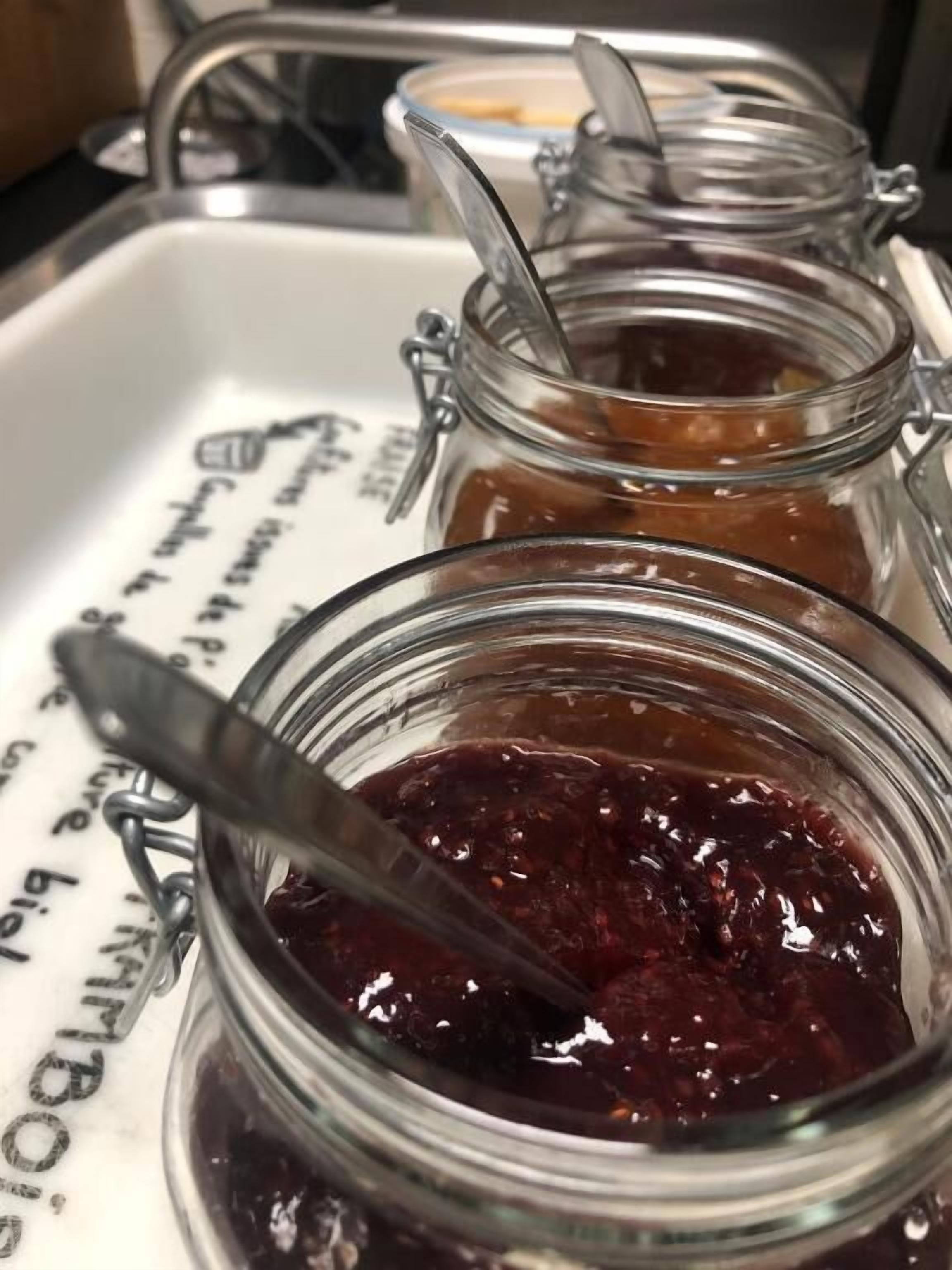 Daily buffet breakfast (EUR 6.9 per person)