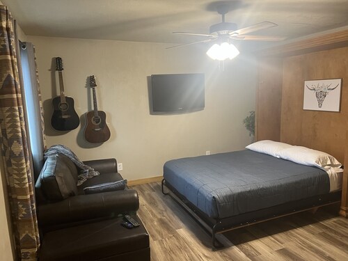 A cute and functional space located on beautiful 2.5 acres