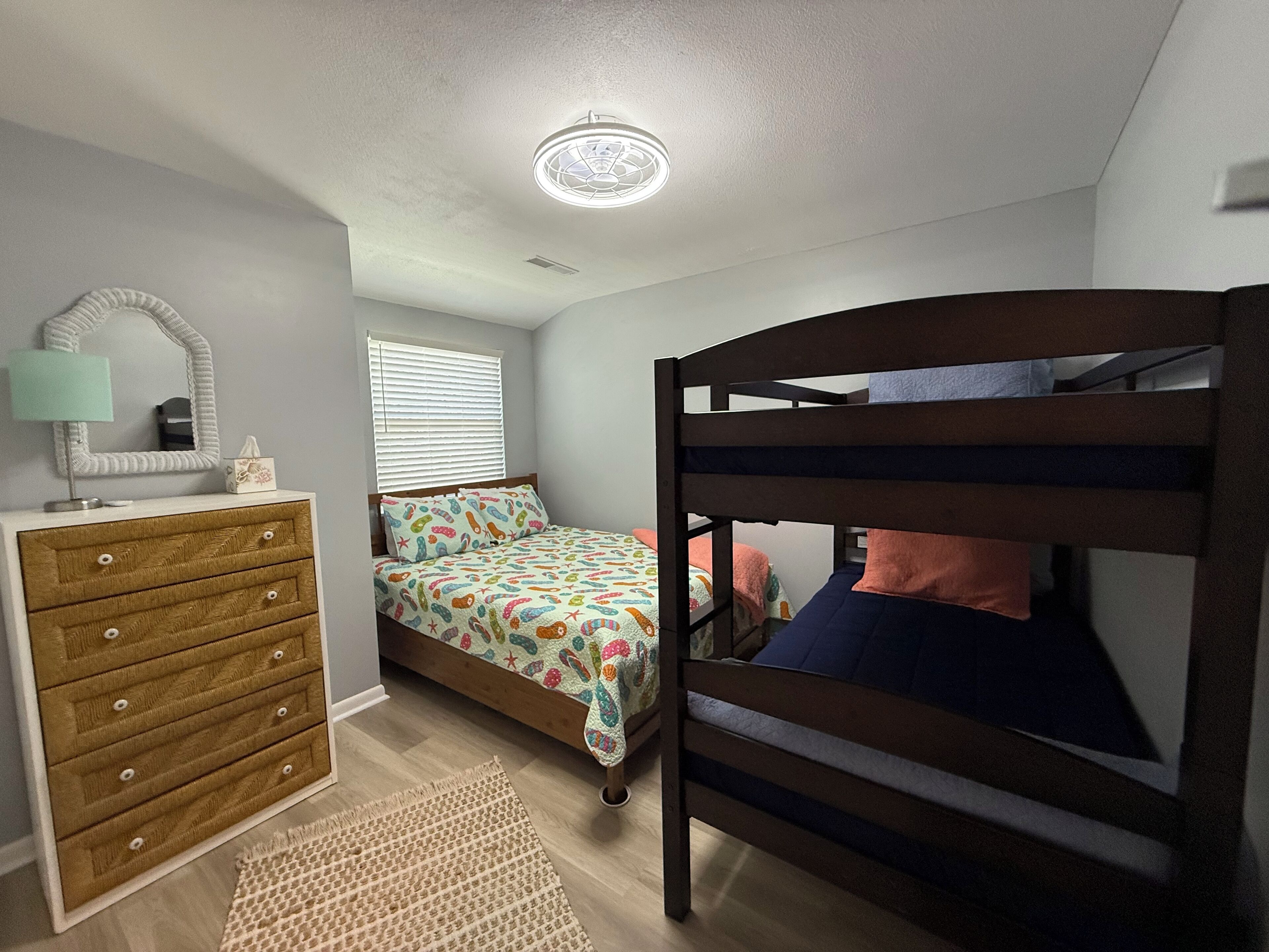 2 soverom, reiseseng for barn og wi-fi (inkludert)