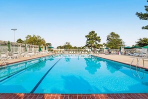 Ulkouima-allas, lämmitetty uima-allas