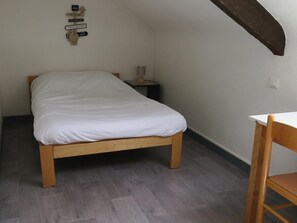 Einzelzimmer, Gemeinschaftsbad | Bettwäsche