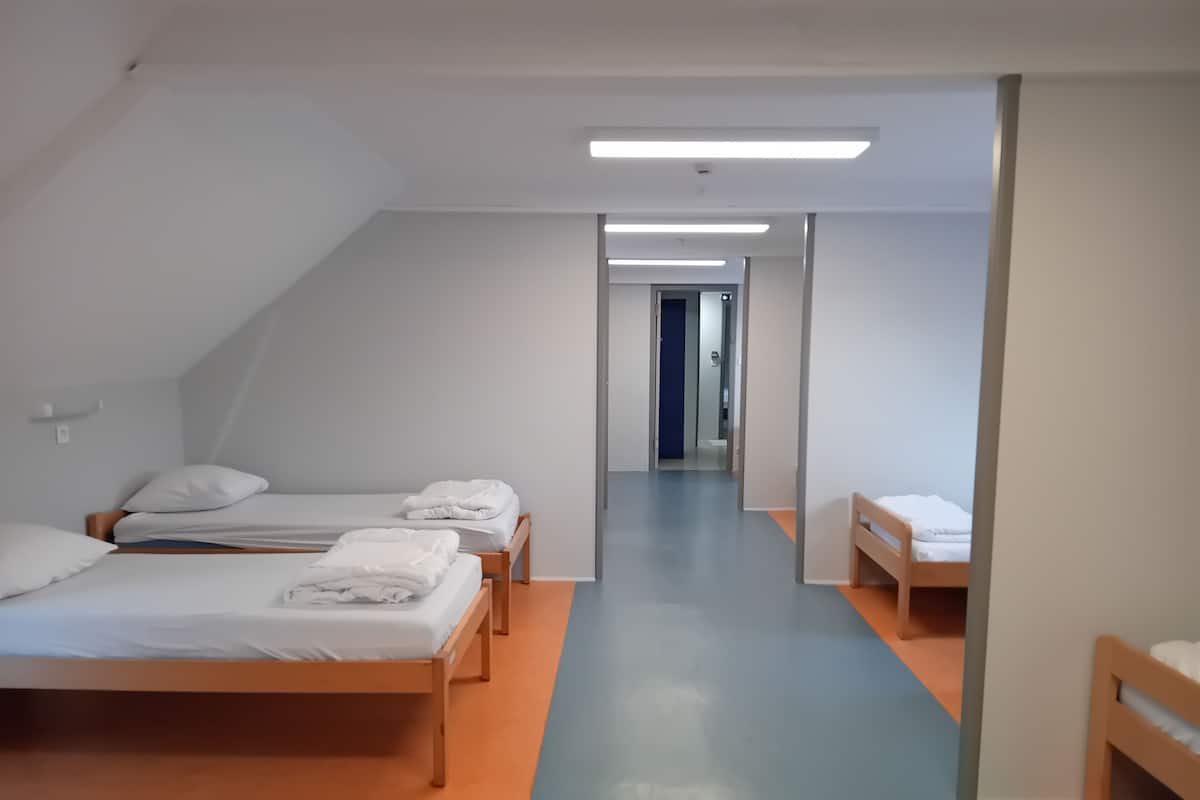 Chambre, salle de bains commune (for 6 People)