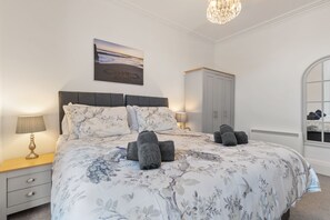 2 chambres, fer et planche Ă repasser, lit parapluie, Wi-Fi gratuit