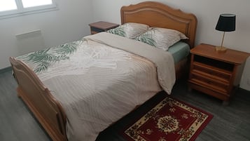 3 quartos, Wi-Fi de cortesia, roupa de cama