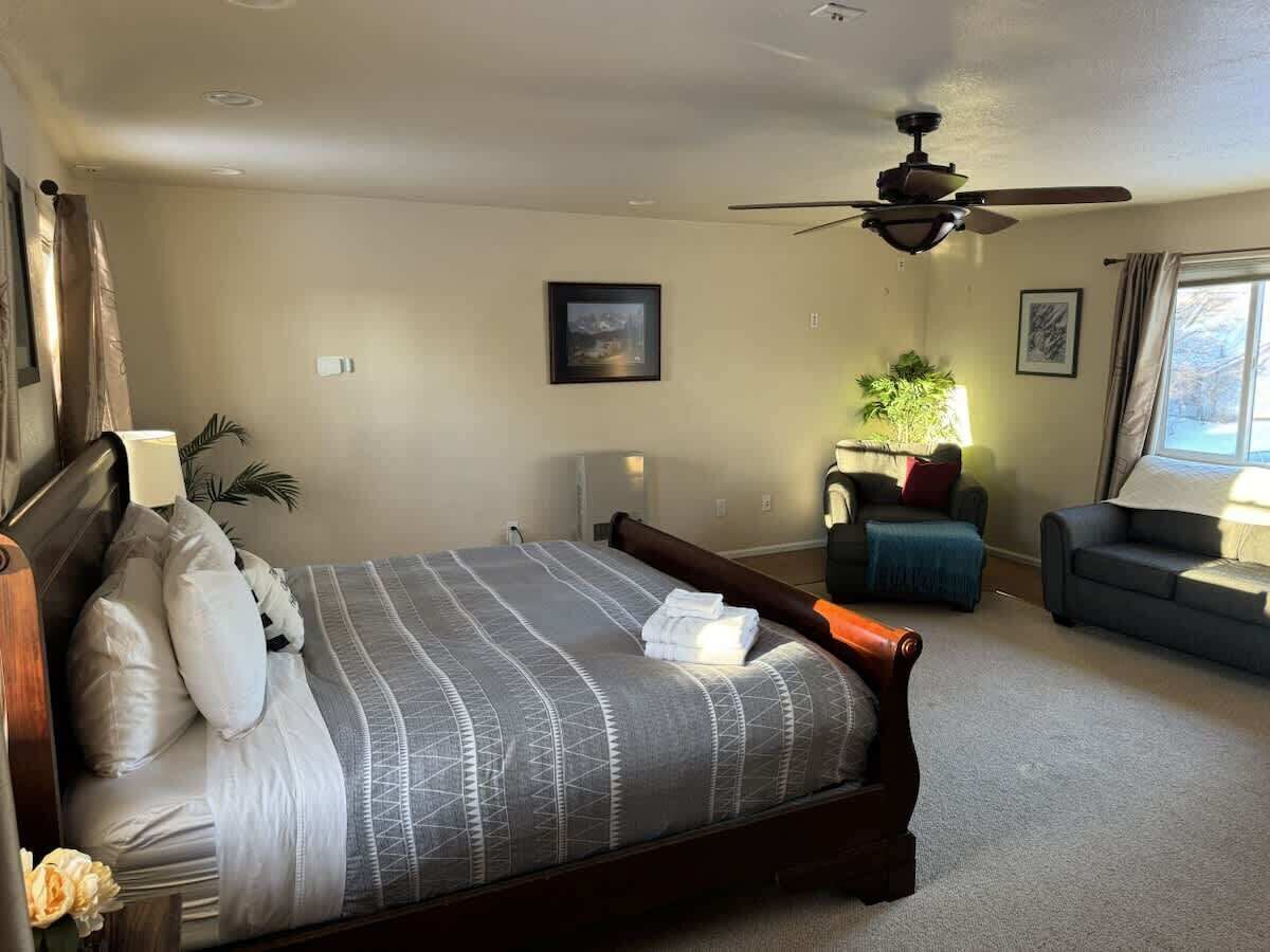 4 bedrooms, iron/ironing board, travel crib, WiFi