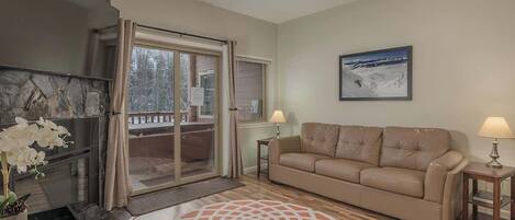 TV, fireplace, offices